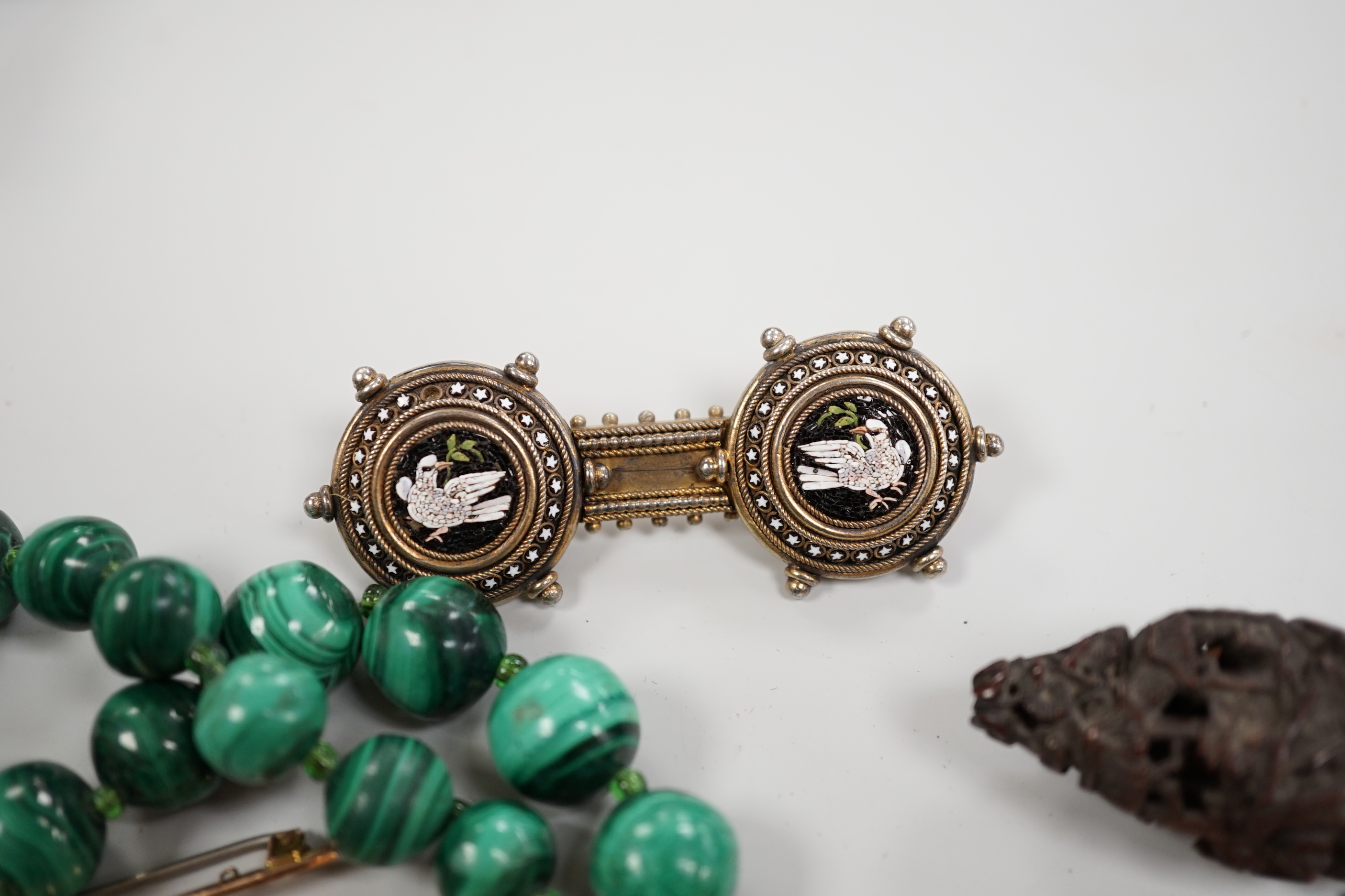 Assorted jewellery including a white metal and micro mosaic brooch, malachite necklace, 9ct and gem set bar brooch and ring, amber and white metal necklace etc.